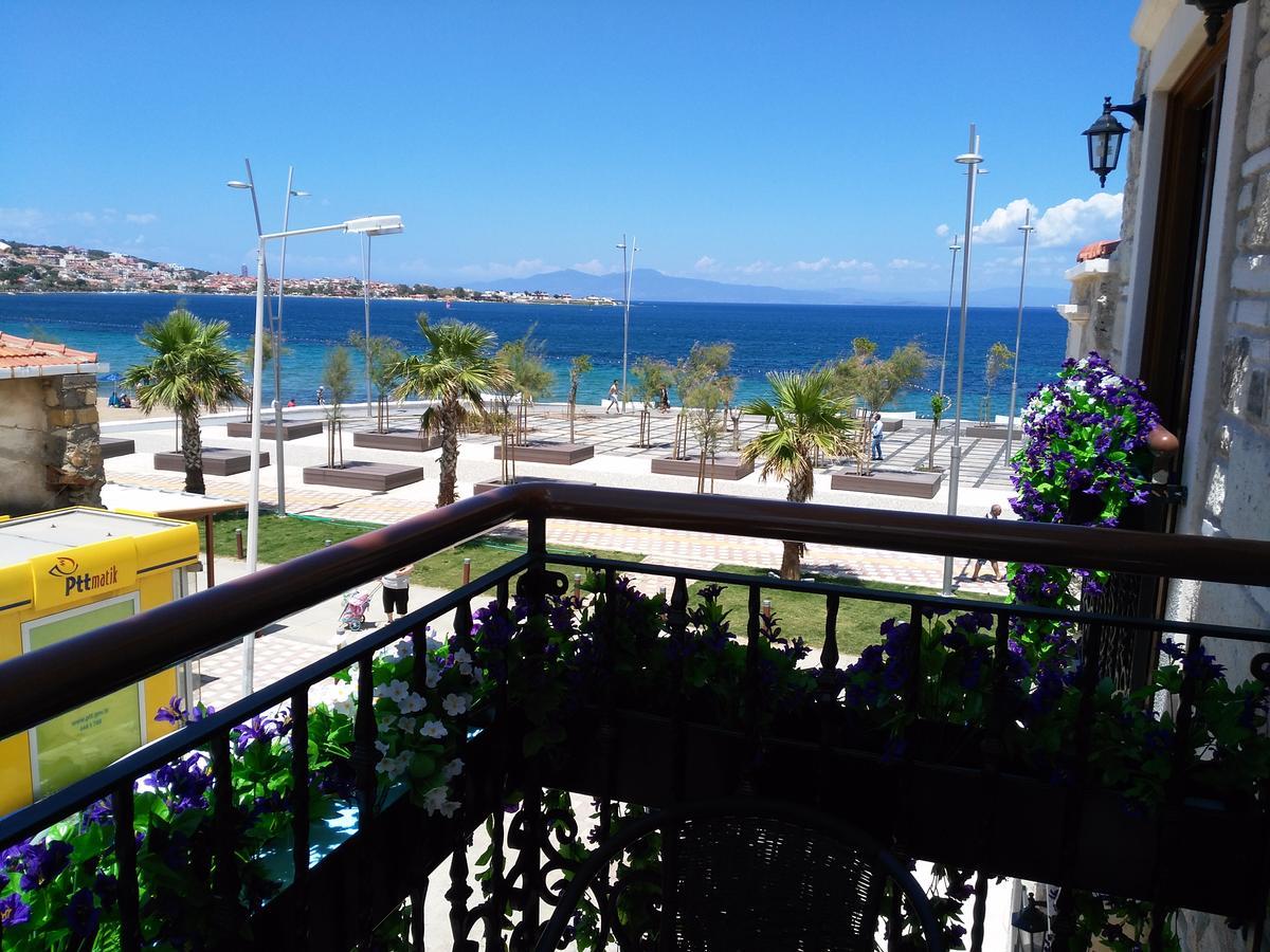 Focamor Otel Yenifoca Exterior photo