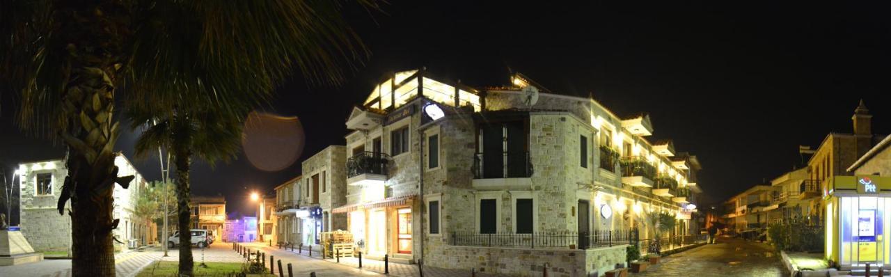 Focamor Otel Yenifoca Exterior photo