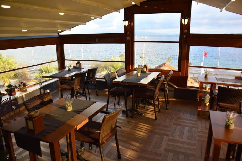 Focamor Otel Yenifoca Exterior photo