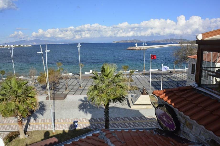 Focamor Otel Yenifoca Exterior photo